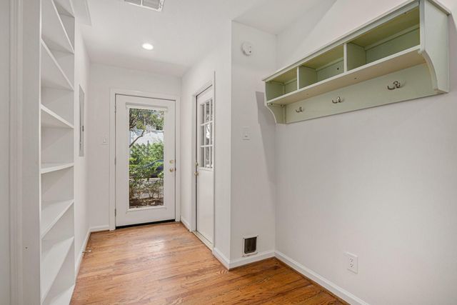 6601 Brompton Road, West University Place, TX 77005