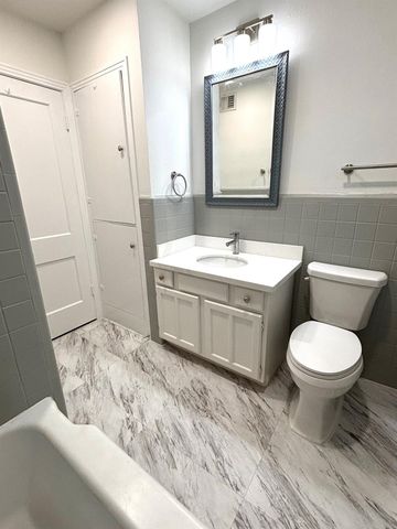 6601 Brompton Road, West University Place, TX 77005
