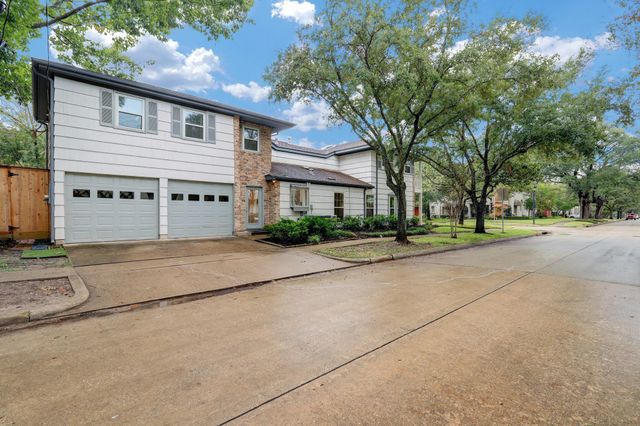 6601 Brompton Road, West University Place, TX 77005