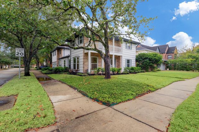 6601 Brompton Road, West University Place, TX 77005