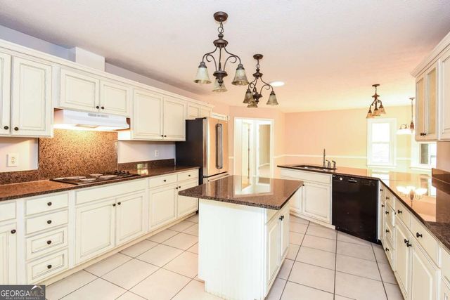 3305 Kelly Glen Court, Dacula, GA 30019