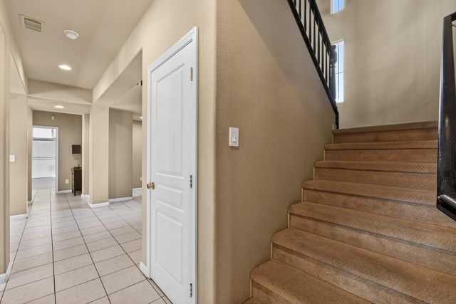 2110 Gerber Dr, Stockton, CA 95209