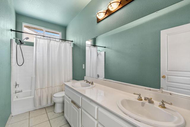 2110 Gerber Dr, Stockton, CA 95209
