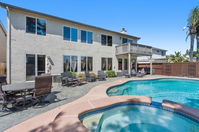 2110 Gerber Dr, Stockton, CA 95209