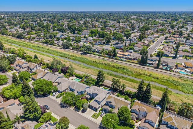 2110 Gerber Dr, Stockton, CA 95209