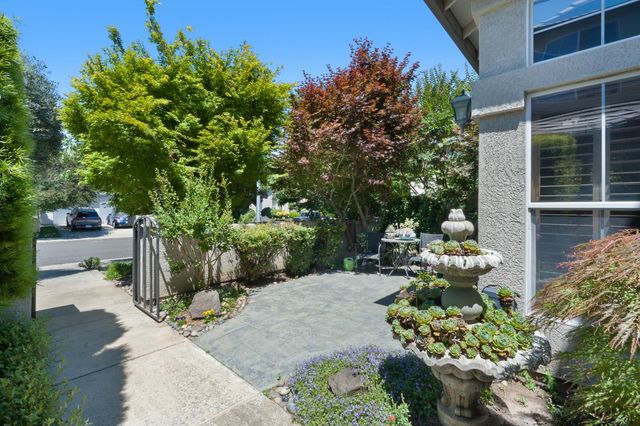 2110 Gerber Dr, Stockton, CA 95209