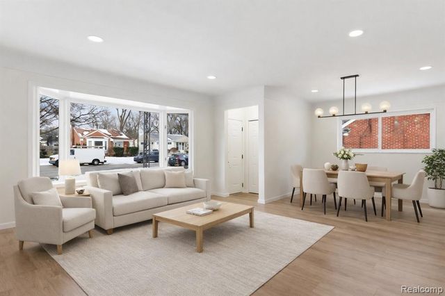 1544 Sheffield Road, Birmingham, MI 48009