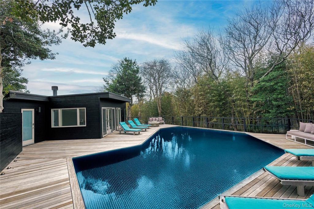 279 Bay Walk, Fire Island Pines, NY 11782