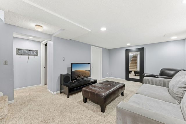 5120 15th Avenue S, Minneapolis, MN 55417