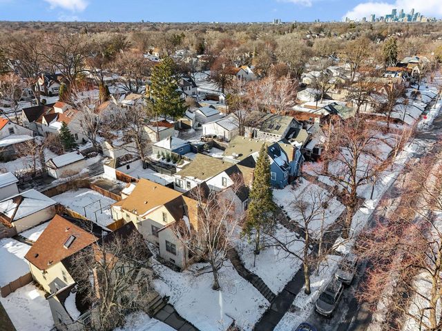 5120 15th Avenue S, Minneapolis, MN 55417