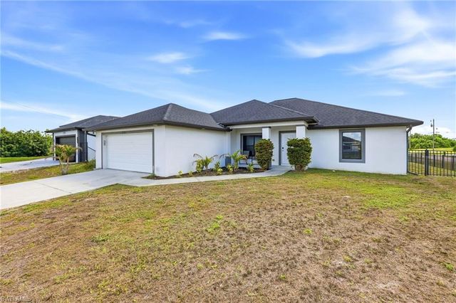 4705 Dora AVE S, Lehigh Acres, FL 33976
