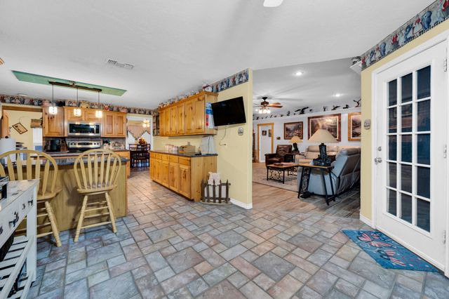 839 Walker Creek Road, Ennis, TX 75119