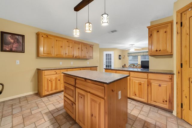 839 Walker Creek Road, Ennis, TX 75119