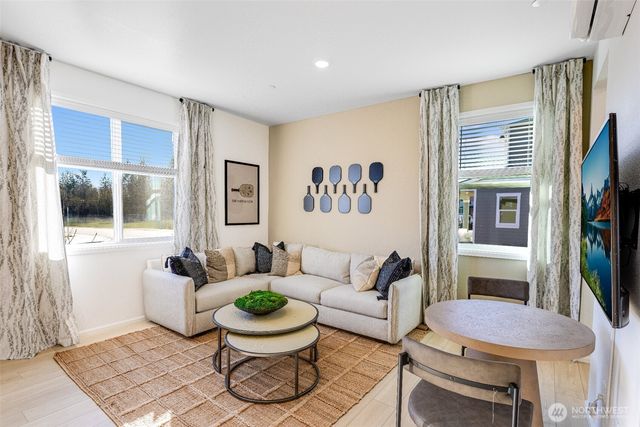 20464 Myrtle Place E, Bonney Lake, WA 98391