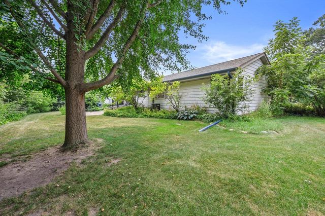 9224 N Fairy Chasm LANE, Brown Deer, WI 53223