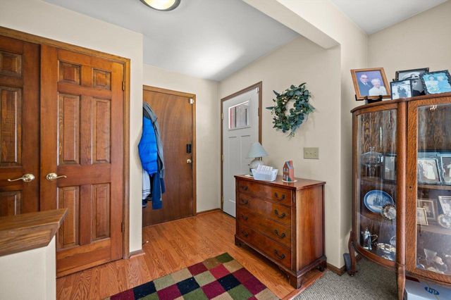 9224 N Fairy Chasm LANE, Brown Deer, WI 53223