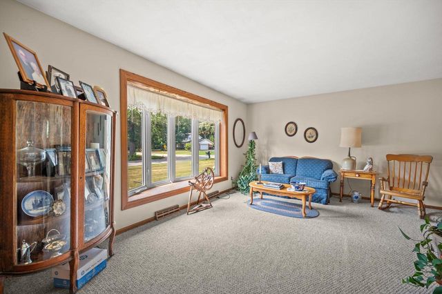 9224 N Fairy Chasm LANE, Brown Deer, WI 53223