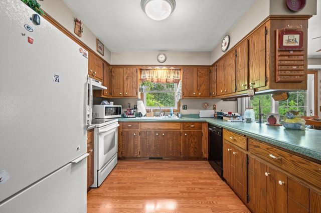 9224 N Fairy Chasm LANE, Brown Deer, WI 53223
