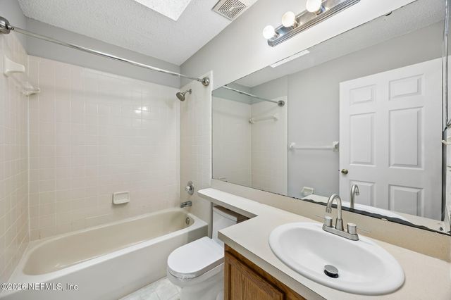 3277 AVALON Drive, Green Cove Springs, FL 32043