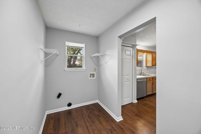 3277 AVALON Drive, Green Cove Springs, FL 32043