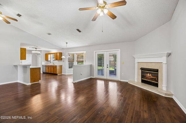 3277 AVALON Drive, Green Cove Springs, FL 32043