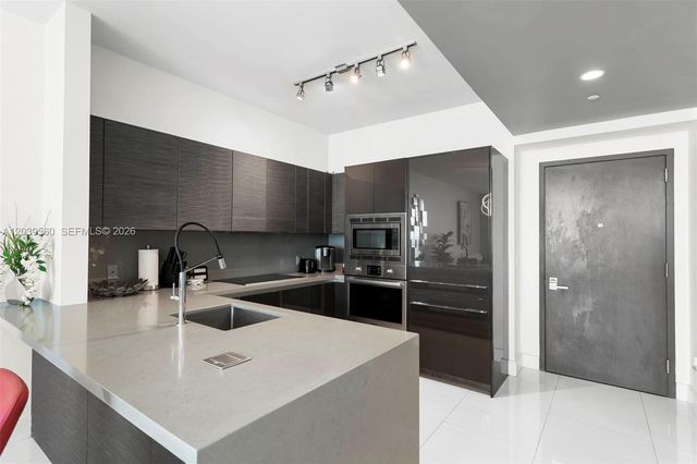1080 Brickell Avenue 4103, Miami, FL 33131
