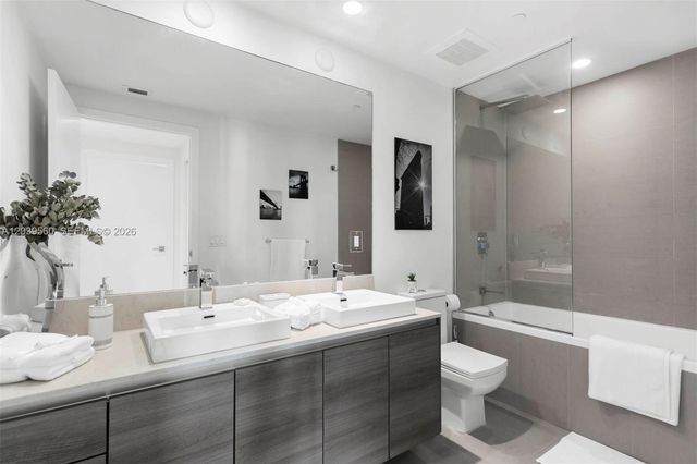 1080 Brickell Avenue 4103, Miami, FL 33131