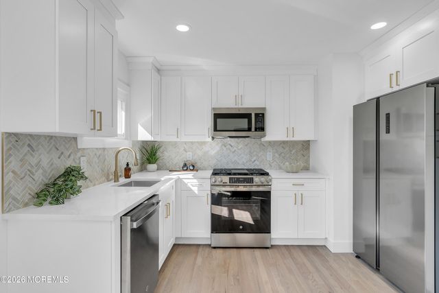 30 Pine Tree Drive, Colonia, NJ 07067