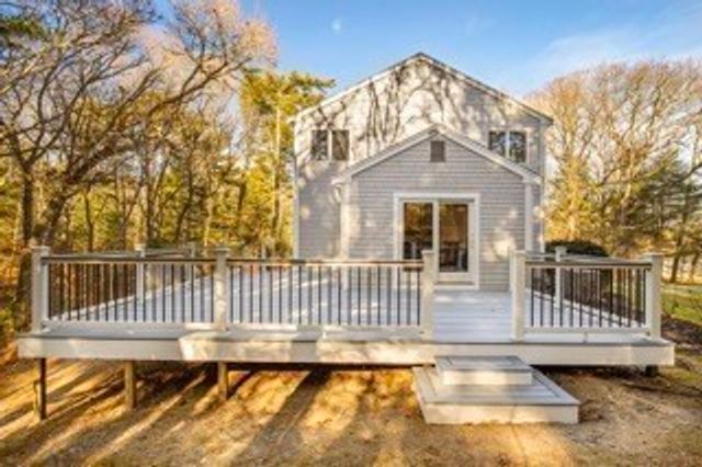 170 Forest Hills Rd, Barnstable, MA 02635