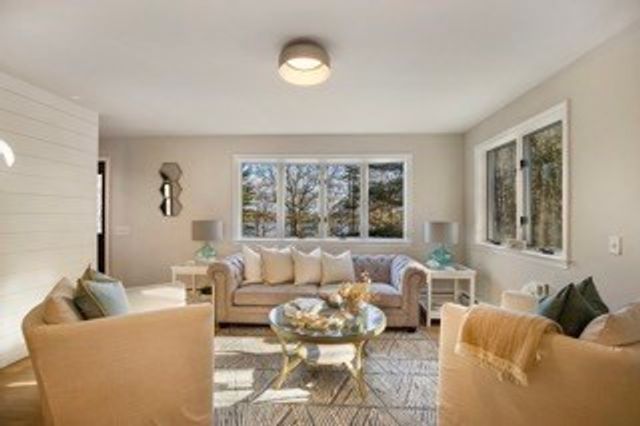 170 Forest Hills Rd, Barnstable, MA 02635