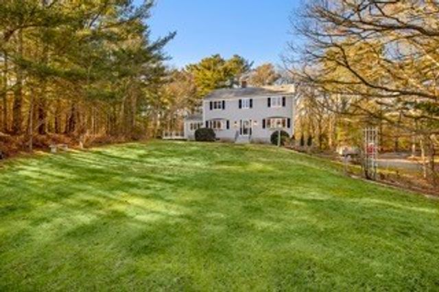 170 Forest Hills Rd, Barnstable, MA 02635