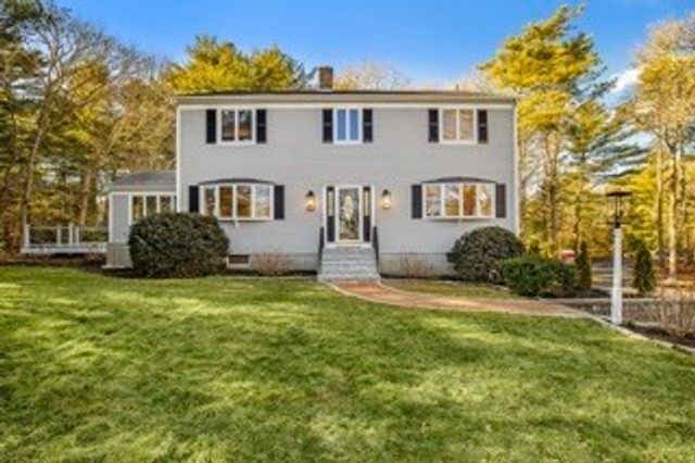 170 Forest Hills Rd, Barnstable, MA 02635