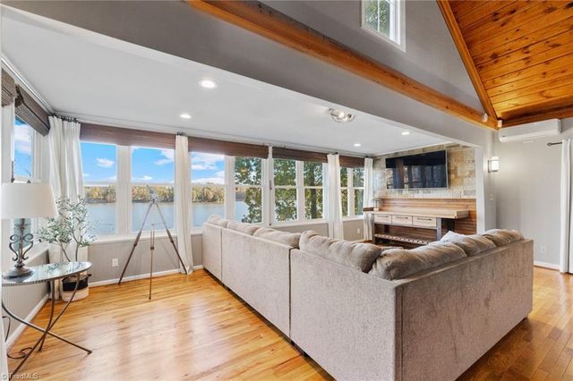 579 Riverview Drive, Lexington, NC 27292