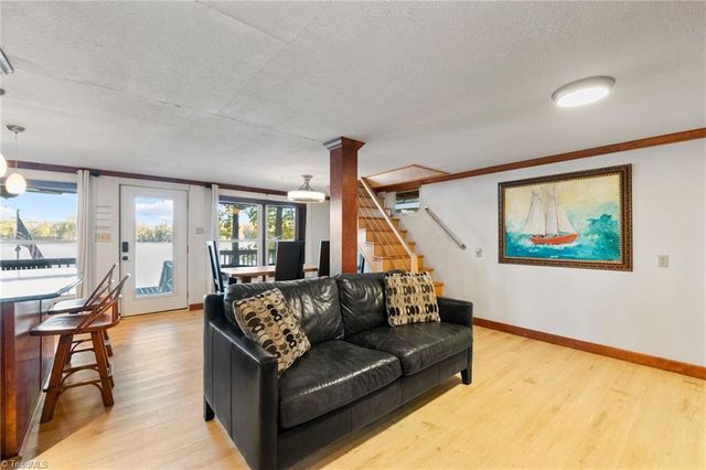 579 Riverview Drive, Lexington, NC 27292