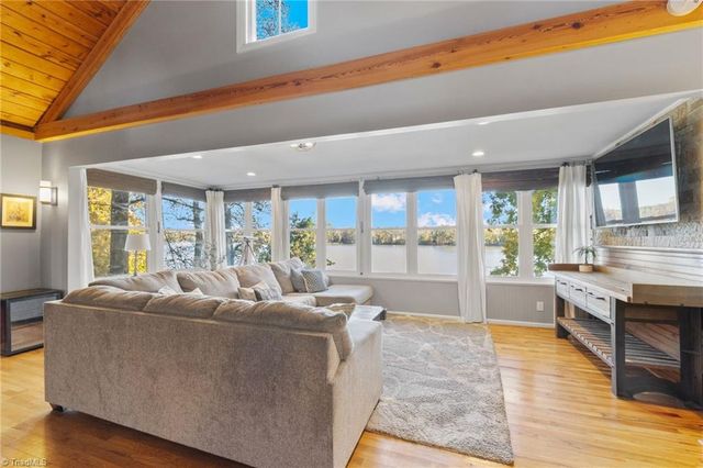 579 Riverview Drive, Lexington, NC 27292