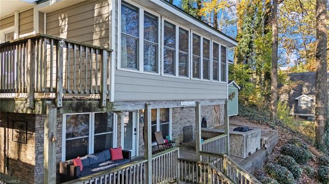 579 Riverview Drive, Lexington, NC 27292