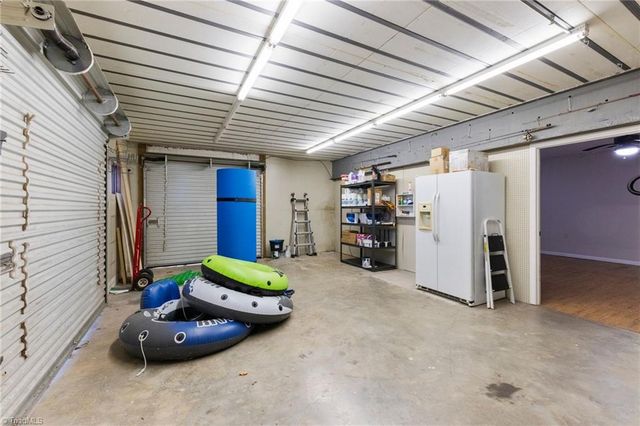 579 Riverview Drive, Lexington, NC 27292