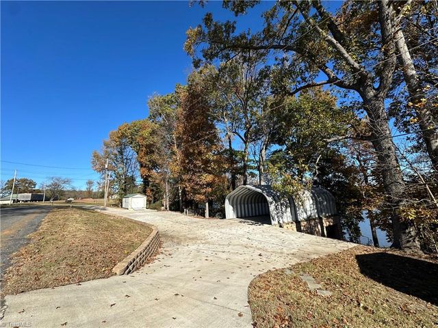 579 Riverview Drive, Lexington, NC 27292