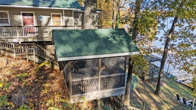 579 Riverview Drive, Lexington, NC 27292