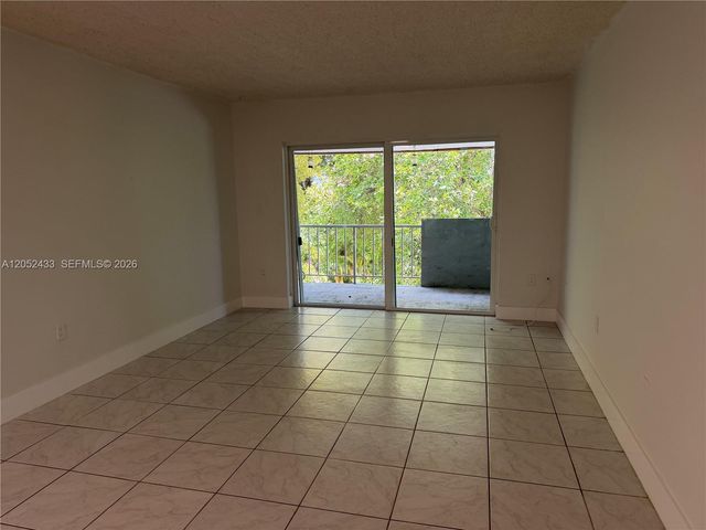 6095 W 18th Avenue S306, Hialeah, FL 33012