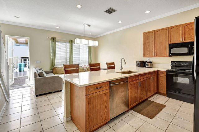 608 NW 25TH Avenue, Boynton Beach, FL 33426
