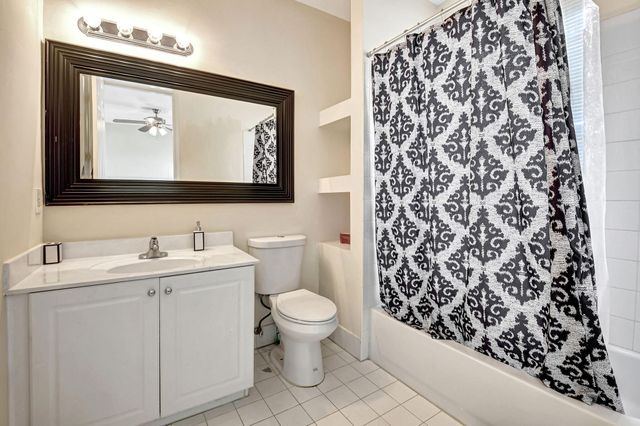 608 NW 25TH Avenue, Boynton Beach, FL 33426