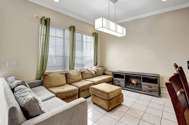 608 NW 25TH Avenue, Boynton Beach, FL 33426