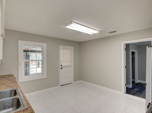 907 Princeton Avenue, Bossier City, LA 71112