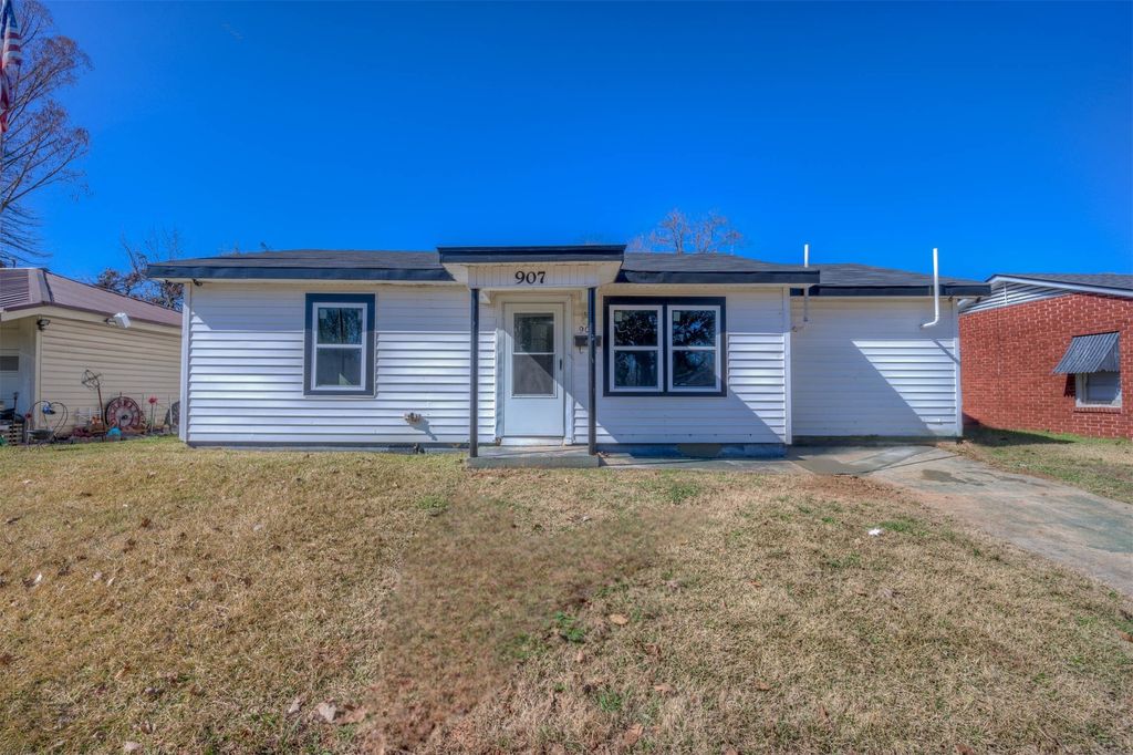 907 Princeton Avenue, Bossier City, LA 71112