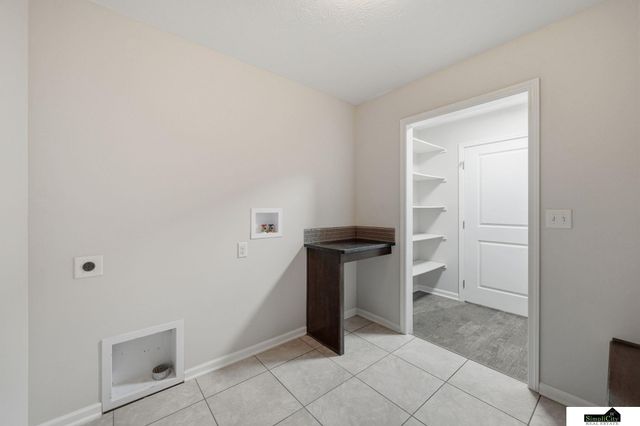 9921 Sweet Water Road, Lincoln, NE 68527