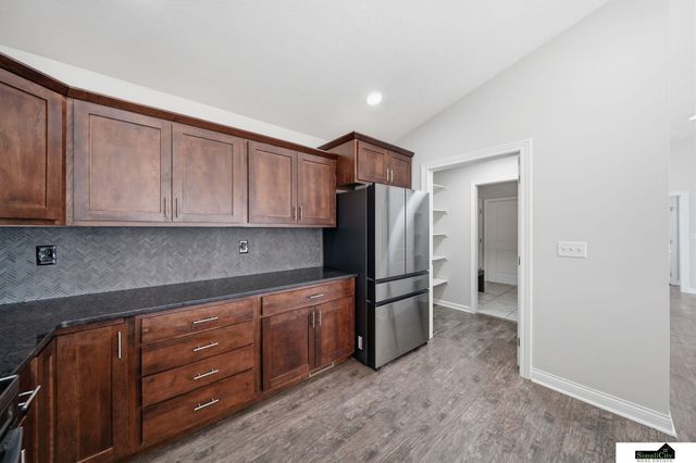 9921 Sweet Water Road, Lincoln, NE 68527