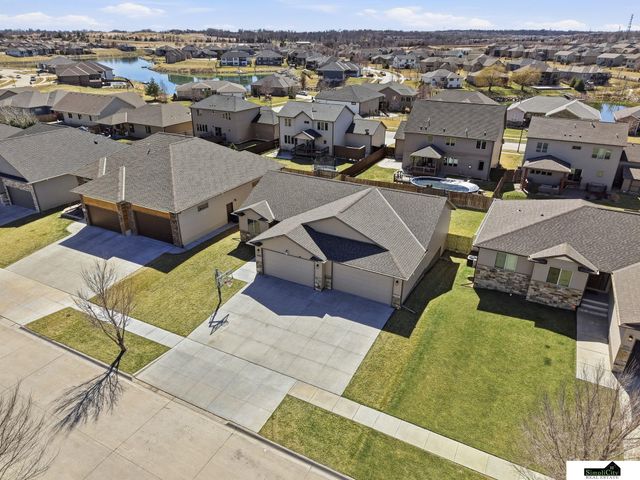 9921 Sweet Water Road, Lincoln, NE 68527