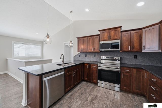 9921 Sweet Water Road, Lincoln, NE 68527