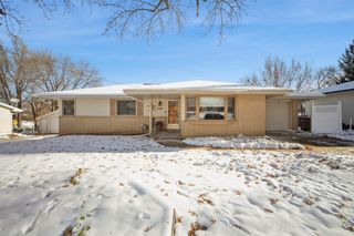 2061 NW 80th Court, Clive, IA 50325